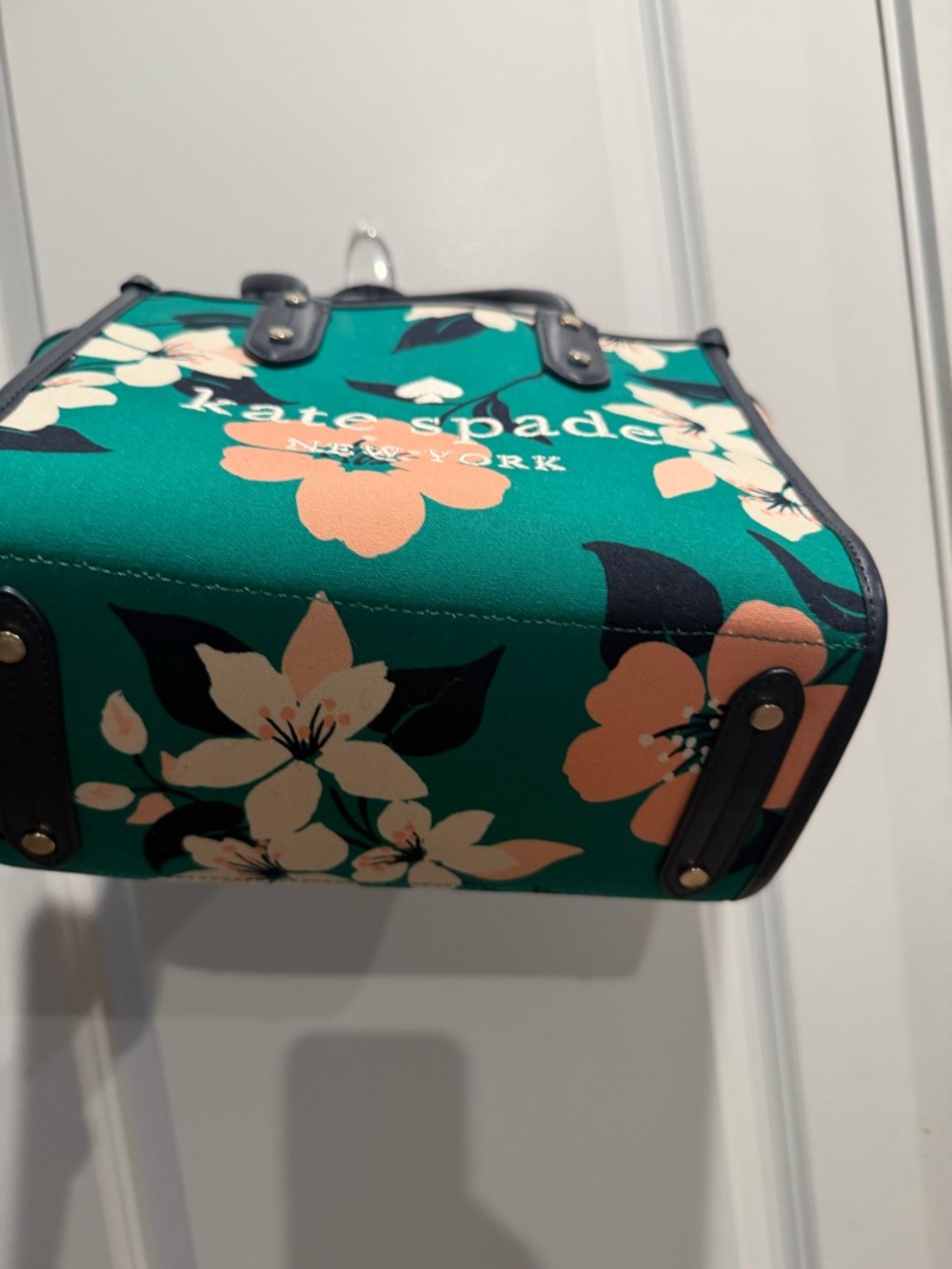 kate spade Green Floral Tote with Pink and Cream Blooms - Picture 7 of 12